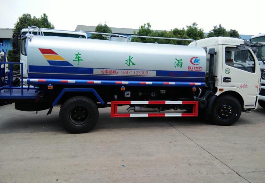 程力威牌8方灑水車(chē)