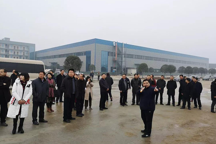 隨州市委、市人大代表團(tuán)蒞臨程力集團(tuán)商用車(chē)產(chǎn)業(yè)園視察